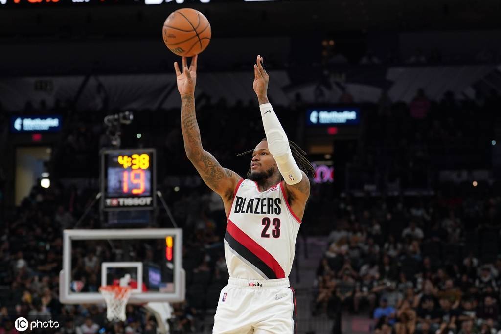 前NBA球员强奸案成立 被判处入狱100个月