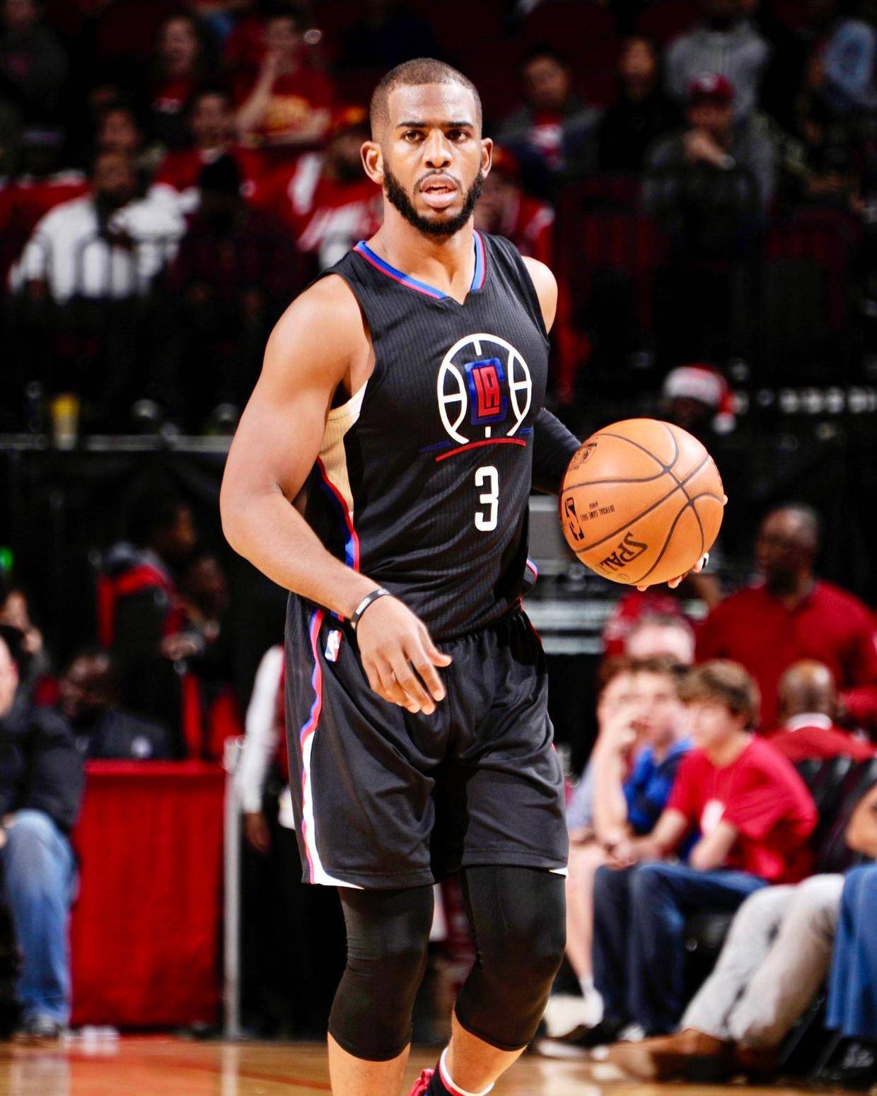 保罗此前效力快船6年 期间5次全明星5次最佳阵容